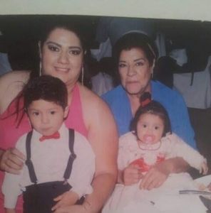 Meet your Posher, Elisa